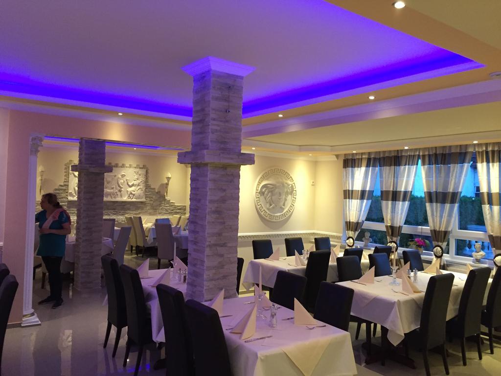 Hotel Restaurant Parthenon Otterbach Exterior foto